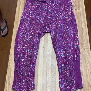 Lulu lemon crop tight capris